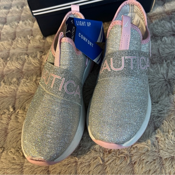 Nautica Other - Nautica Light Up Alois Girl Sneakers Size 2 Sparkle